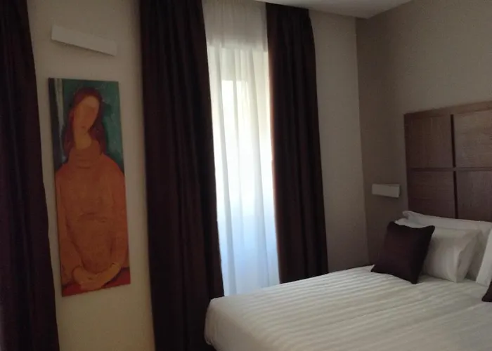 Art - Gruppo Trevi Hotel Roma